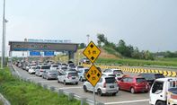 Pemerintah Perbolehkan Truk Pengangkut BBM-Sembako Melewati Jalan Tol-Artileri saat Mudik