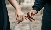 Ingin Jadi Mantu Idaman Mertua? Simak 5 Tips Ngapel Ke Rumah Pacar!