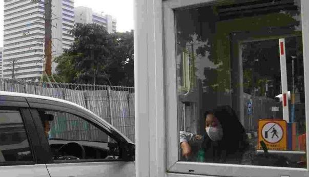 10 Lokasi Parkir di DKI Ini Terapkan Tarif Parkir Tertinggi Bagi Kendaraan Tak Lulus Uji Emisi