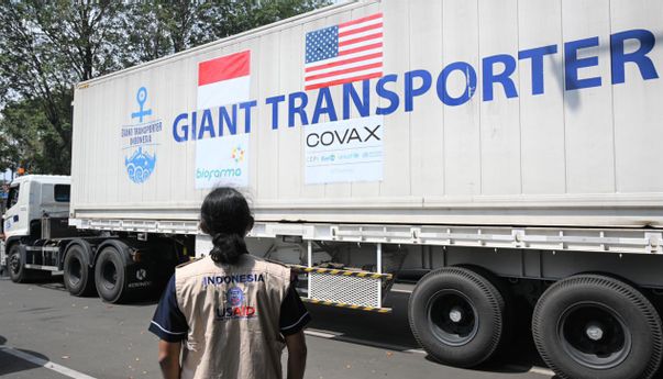 Kabar Baik, Para Tenaga Kesehatan Mulai Disuntik Vaksin Booster Moderna