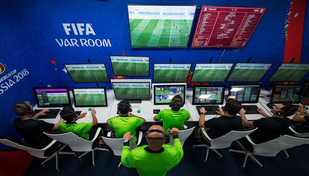 Klub Liga 1 Indonesia Sambut Baik Wacana Sistem VAR di Liga 1 Indonesia