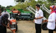 Petani di Blora Dapat Bantuan 62 Alat Pertanian dan Ribuan Bibit Unggul Hortikultura