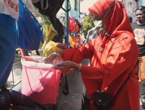 Berita Terkini: Warga Gumuruh Bandung Gotong Royong Sediakan Makanan untuk Bumil Terdampak Pandemi