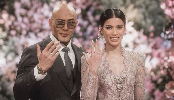 Nikah setelah 9 Tahun Pacaran, Deddy Corbuzier Ungkap Pria Pertama yang Dicium Sabrina Chairunnisa