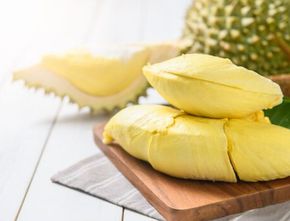 Selain Sebabkan Pusing, Ini 4 Efek Samping Kebanyakan Makan Durian