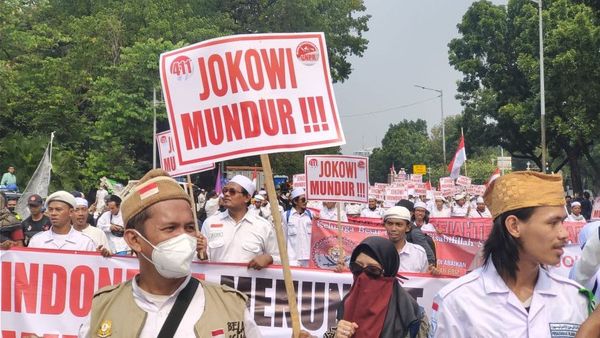 Jokowi Kunker ke Mojokerto Saat Demo 411, Pemimpin Aksi: Tuan Rumah Kabur!