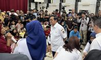 Pramono Sambangi Pengungsi Banjir di Jaktim, Ingatkan Potensi Hujan Lebat hingga 20 Maret