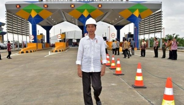 Presiden Jokowi Bangga Sudah Berhasil Bangun 1.900 Km Tol: Saya Temukan Solusi Kelola Keuangan