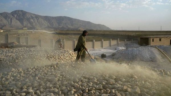 China Mulai Eksploitsi Lithium Senilai Triliunan Dolar di Afghanistan, Para Ahli Sebut Pakistan Bakal Bantu