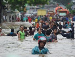 Rapat Penanganan Banjir, Anies, Ridwan Kamil, dan Wahidin Hanya Kirim Utusan
