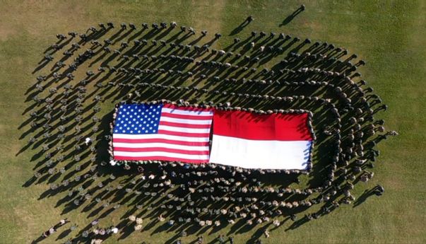 Militer AS Puji Senjata Mandau yang Jadi Hadiah dari TNI AD: It’s Beautiful Weapon