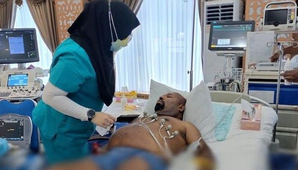 Update Lukas Enembe: Dipanggil dan Diperiksa Dokter KPK, Firli Bahuri Ikut Kawal