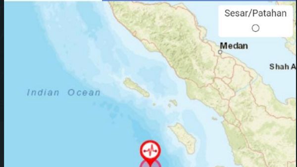 Kepanikan Warga Nias Barat Ketika Gempa M 7,2 Melanda