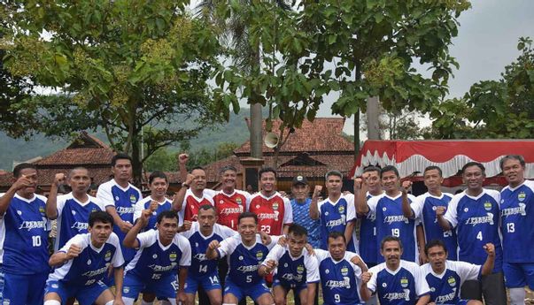Bikin Kerumunan, Polisi Bubarkan Laga Persib Legend di Tasikmalaya
