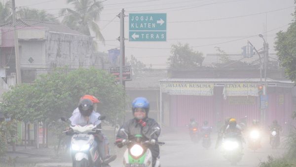 Mengetahui Efek Abu Vulkanik pada Motor Kesayangan Anda