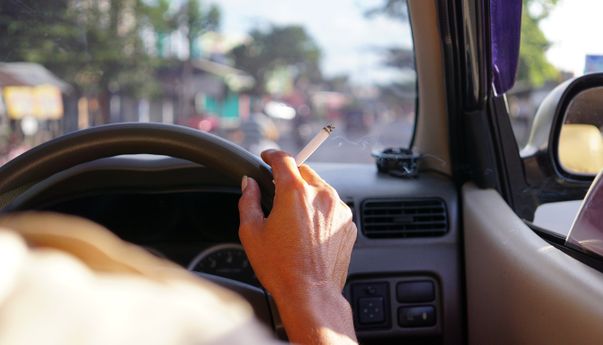 5 Penyebab AC Mobil Bau yang Bikin Pusing dan Mual