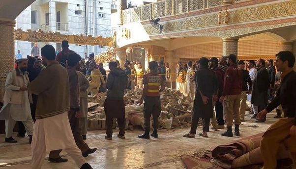 Sedikitnya 59 Orang Tewas Dalam Bom Bunuh Diri di Masjid Pakistan, Ratusan Lainnya Kritis