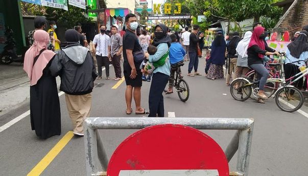 Acara Bagi Takjil Gratis di Masjid Jogokariyan Picu Kerumunan, Panitia Ditegur Kemantren Mantrijeron