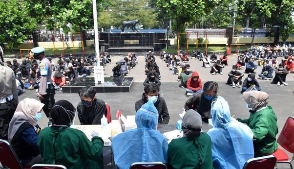 Berita Jogja: Epidemiolog UGM Sebut Unjuk Rasa Tolak UU Cipta Kerja Bisa Picu Penularan Covid-19