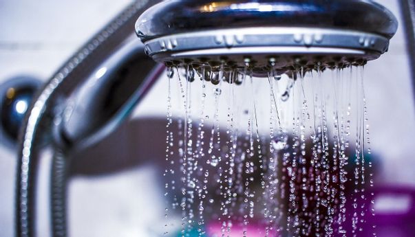 Cara Mandi Rasul, Pencegah Berbagai Penyakit Mulai dari Stroke hingga Diabetes