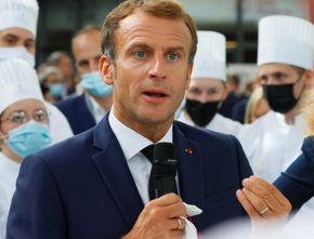 Presiden Prancis Pernah Sekali Ditampar Orang dan Sudah Dua Kali Dilempar Telur