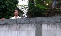 Gegara Tidak Mampu Bayar Rp25 Juta, Akses Rumah Warga di Ciputat Ditutup Tembok Setinggi 2 Meter