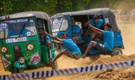 Luar Biasa! Balap Rally Bajaj Diadakan TIap Tahun di Sri lanka