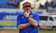 Membaca Peta Politik Indonesia, Robert Rene Alberts Pesimis Liga 1 2020 Bakal Dilanjutkan