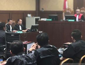 Bacakan Pleidoi, Hasto Desak KPK Tangkap Harun Masiku: Agar Menjadi Terang Pokok Perkara