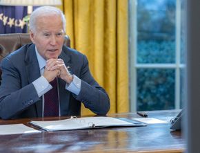 Biden Ucapkan Selamat ke Trump Lewat Telepon, Undang Bertemu di Gedung Putih