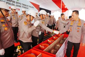 Presiden Prabowo Luncurkan SPPG Polri di Peringatan HUT Ke-79 Bhayangkara