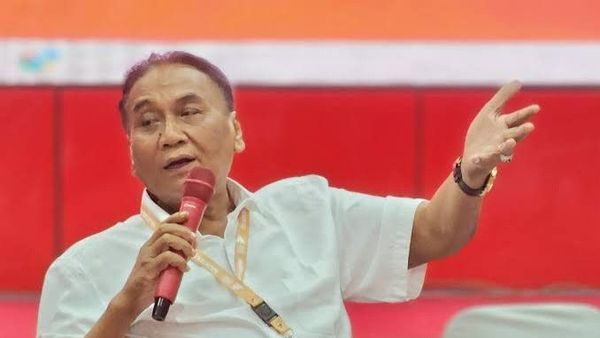 Bambang Pacul Sebut PDIP Bakal Tulis Ulang Sejarah sebagai Tandingan Versi Pemerintah