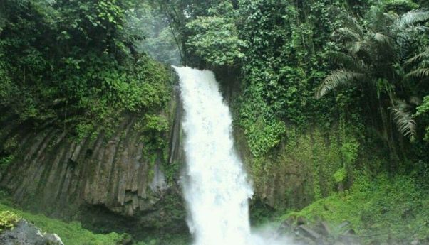 Air Terjun Artistik Aek Malakkut di Marancar Godang, Tapanuli Selatan