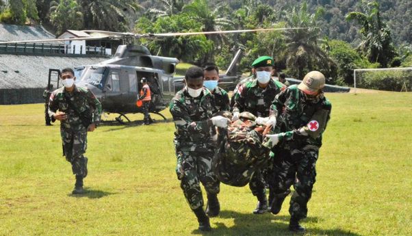 Kabar Duka dari Papua! Baku Tembak Antara TNI dan KST Terjadi Lagi Saat Evakuasi Jenazah Nakes, Seorang Prajarit TNI Tewas