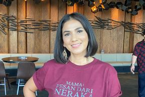 Nova Eliza Belajar Tarot hingga Hadapi Fobia Ruang Sempit Demi Film Horor 'Mama: Pesan dari Neraka'