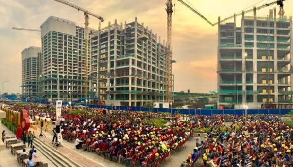 Ribuan TKA Ilegal Asal China Bekerja di Meikarta, Benarkah?