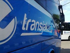 Transjakarta Izinkan Penumpang Buka Puasa di Bus Selama Ramadan