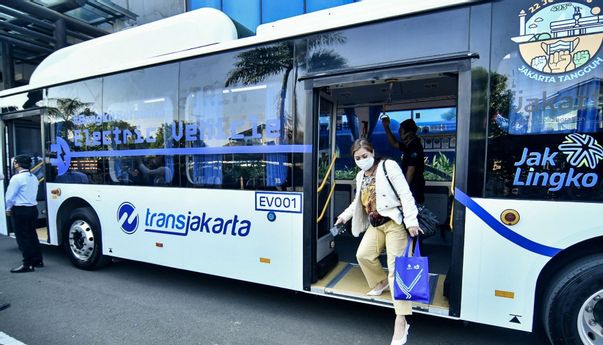 Transjakarta akan Gunakan Bus Listrik BYD, Buatan China?