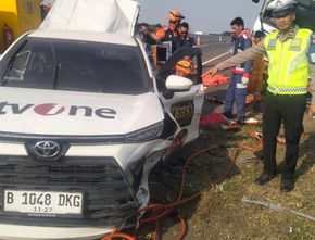 Mobil Rombongan Kru TV One Kecelakaan dengan Truk di Tol Pemalang, 3 Orang Tewas