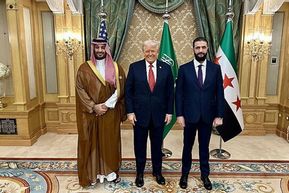 Trump Resmi Cabut Sanksi Ekonomi AS terhadap Suriah
