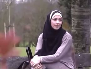 Kisah Bule yang Sangat Benci Islam Jadi Mualaf karena Lumpia