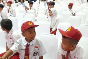 Hari Ini Kemensos Luncurkan 63 Sekolah Rakyat Serentak di Seluruh Indonesia