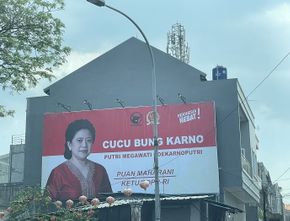 Kritik Baliho Cucu Soekarno, Jhon Sitorus Bandingkan Puan dengan Gibran: Nggak Malu Bawa Nama Ortu dan Kakek Terus?