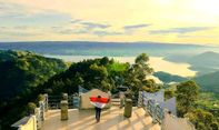 Menara Pandang Tele Desa Turpuk Limbong, Spot Terbaik Menikmati Seksinya Danau Toba