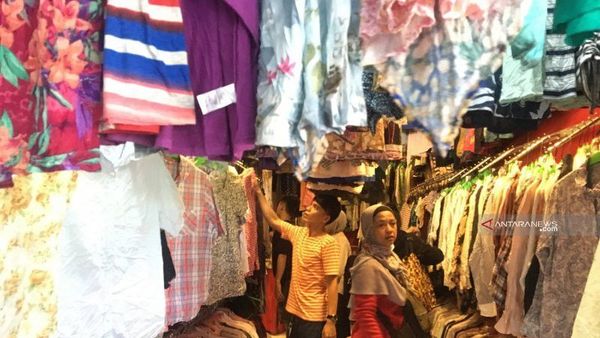 Bikin Resah Presiden, Mendag Zulhas Bakal Musnahkan Baju Bekas Impor Senilai Rp20 Miliar