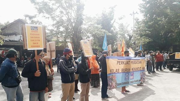 Berita Jogja: Buruh di Sleman Banyak di-PHK Sepihak, Pemkab Diminta Lindungi Hak Buruh