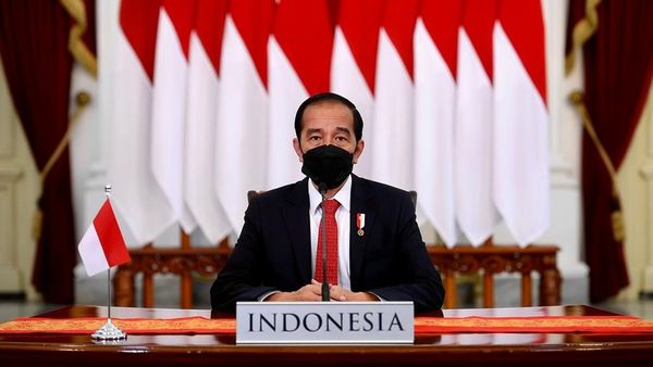 Hadapi Pandemi, Jokowi Ingatkan Pentingnya Pemimpin di Lapangan yang Kuasai Hingga Desa