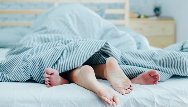 3 Alasan Mengapa Morning Sex Sangat Dianjurkan  untuk Setiap Pasangan
