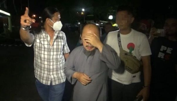 Tak Tahu Malu! Guru Ngaji di Padang Cabuli 14 Muridnya di Musola