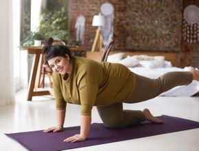 Yoga Bisa Bantu Turunkan Berat Badan? Simak Penjelasan Menurut Penelitian